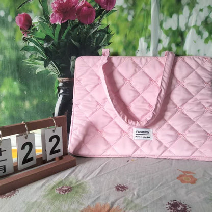 Laptop storage bag for 14.9 inch laptop