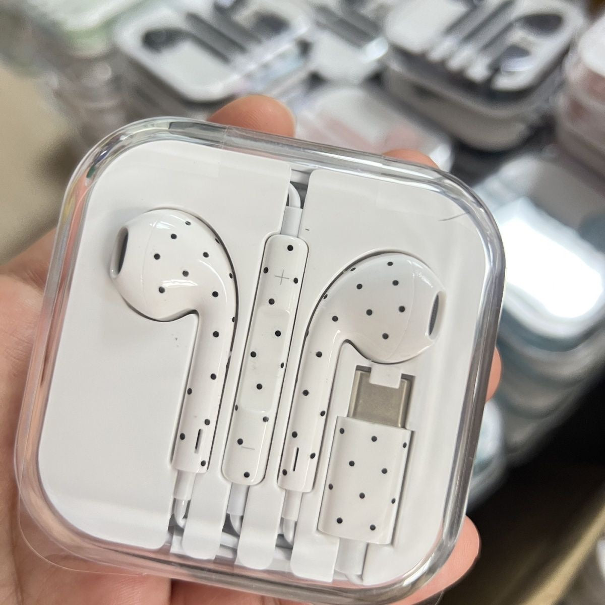 Viral polka dots earphone Type C