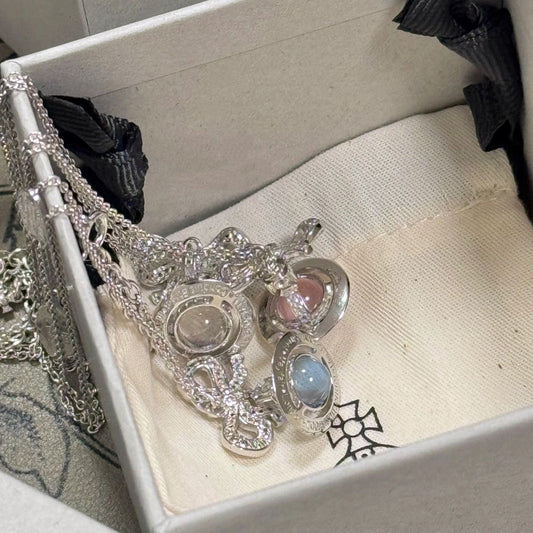 VW nana necklace