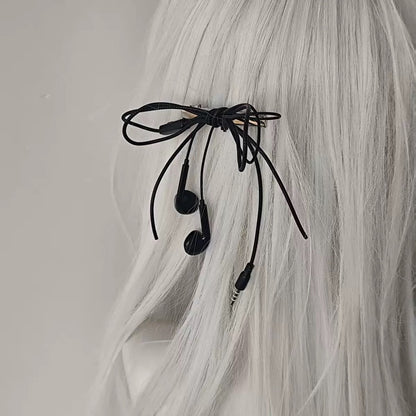 Viral earphone hair clip