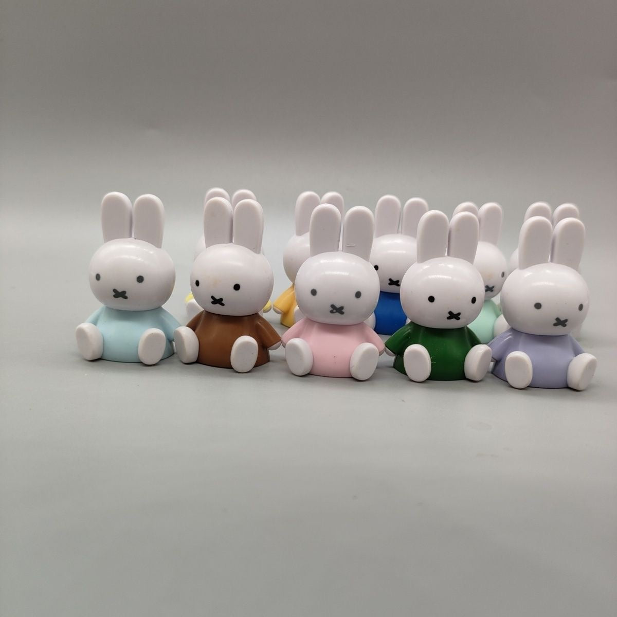 Miffy mascot mini figure ( random)
