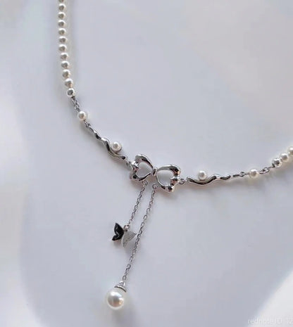 Pearl butterfly pearl necklace