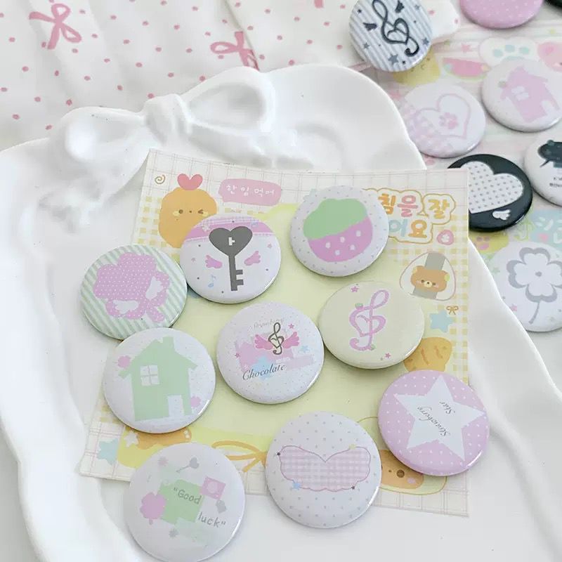 Kawai brooch badge random