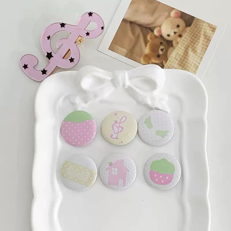 Kawai brooch badge random