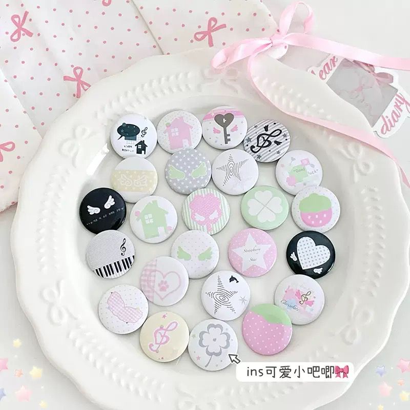 Kawai brooch badge random