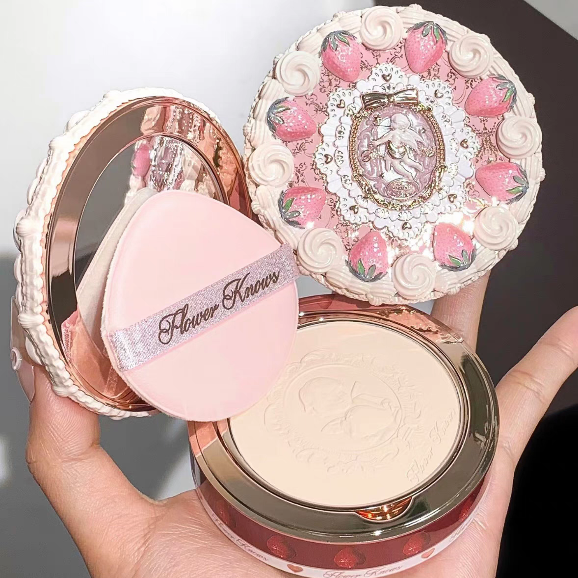 Flower knows Strawberry Cupid pressed for setting makeup